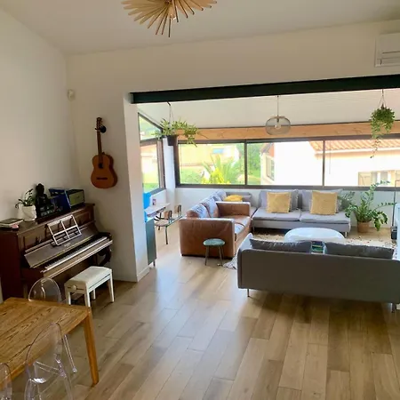 Charmante Familiale Avec Piscine *